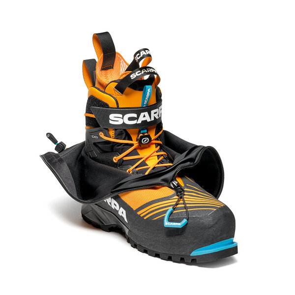 The best mountaineering boots for elevations from 4000m (13,123 ft) to  8000m (22,965 ft)